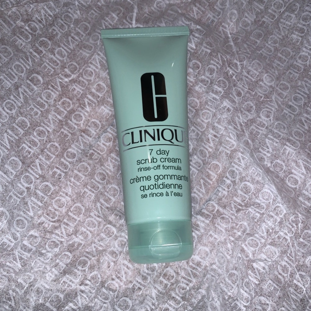 Clinique 7 day scrub. (3.4 FL oz)Part of a gift set that I never opened/used